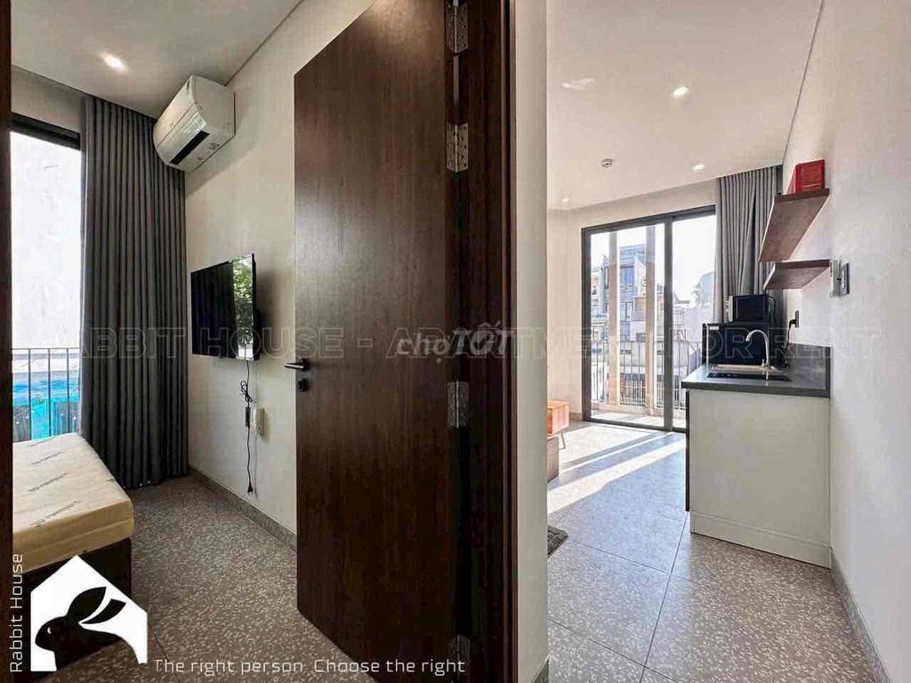 Rent an apartment full of Trần Quang Diệu Street furniture.