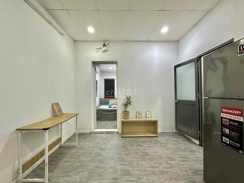 A kitchen bedroom at Phan Xích Long.