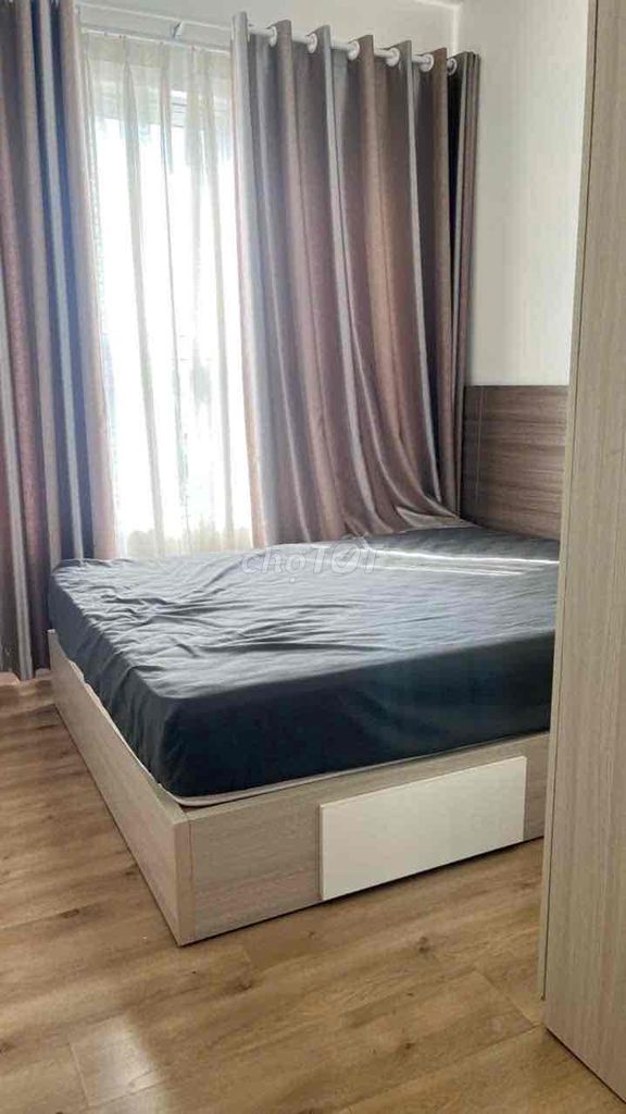 Rent the galaxy apartment. Two bedrooms. Two high-scans.