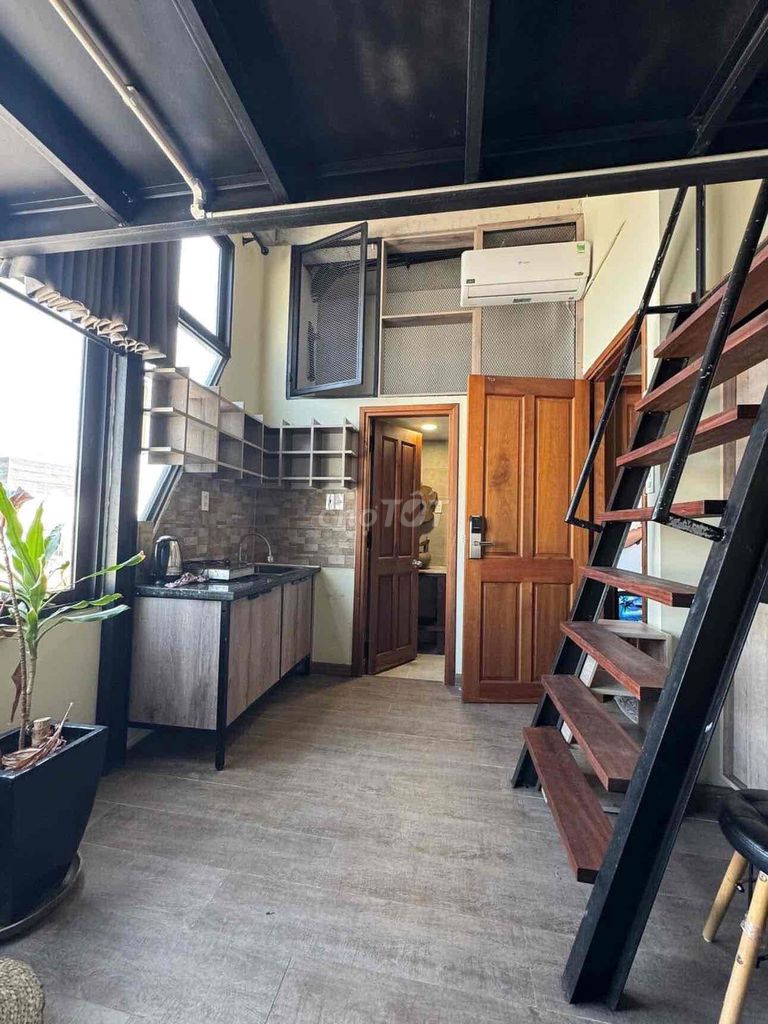 Rent an apartment tone with heavy wood chill in the center of Bình Thạnh