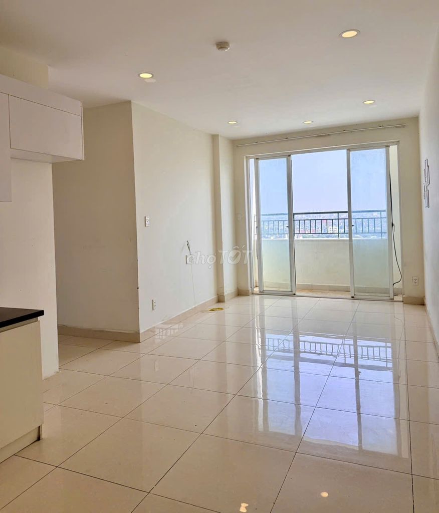 The store rents two bedrooms - three Dream Home Palace apartments in 8 T1126.