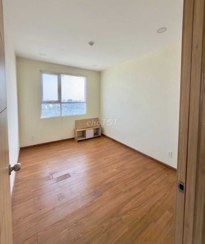 The store rents two bedrooms - three Dream Home Palace apartments in 8 T1126.