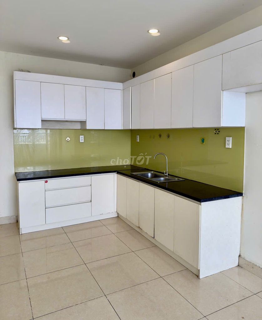 The store rents two bedrooms - three Dream Home Palace apartments in 8 T1126.