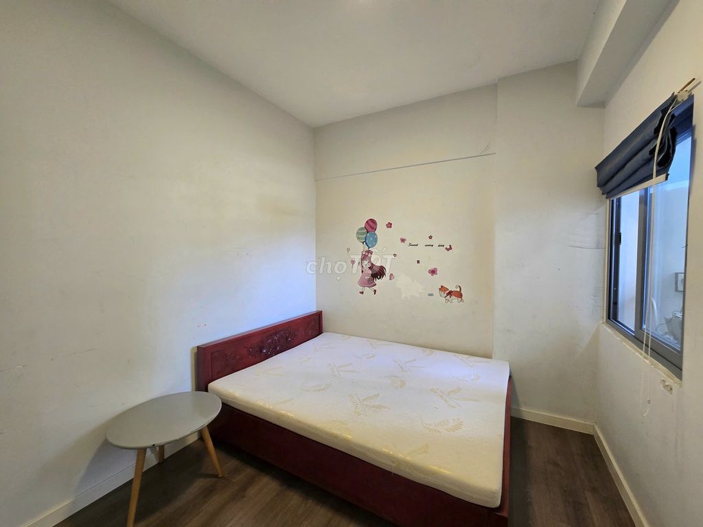 Rented two bedrooms. Two Opal Garden Full apartments, last month's apartment.