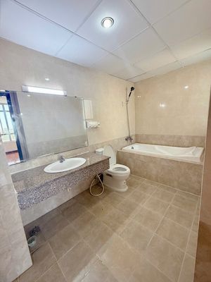 Rent a Vietcong apartment on Tạ Quang Bửu 3 bedrooms