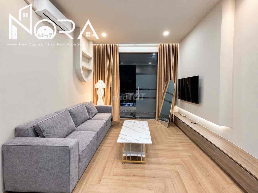 Penthouse apartment 2 Bình Thạnh District 1 is right on Metro Station.