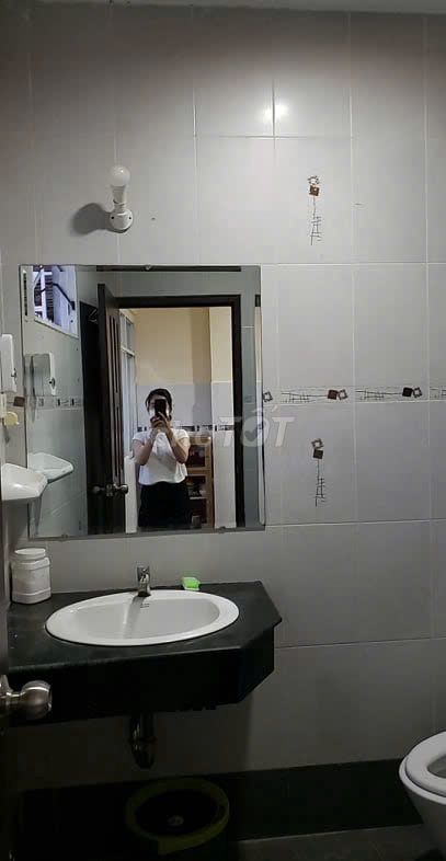 The main apartment is 50 M2 ft.