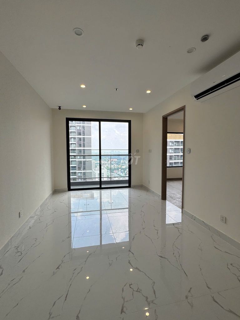 Rent a lot of good prices at Vinhomes Grand Park.