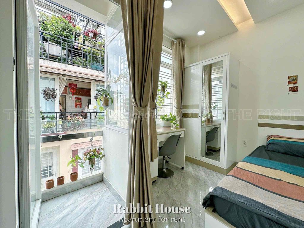 A Balcony master bedroom near Litze Park Eight, Tân Định Church.