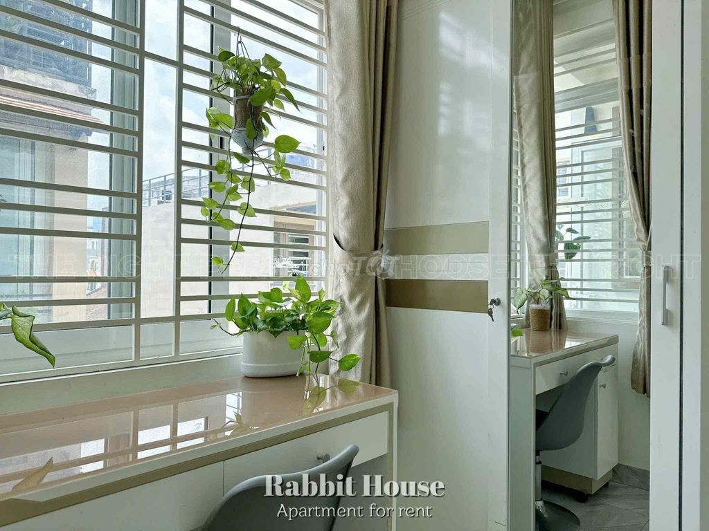 A Balcony master bedroom near Litze Park Eight, Tân Định Church.