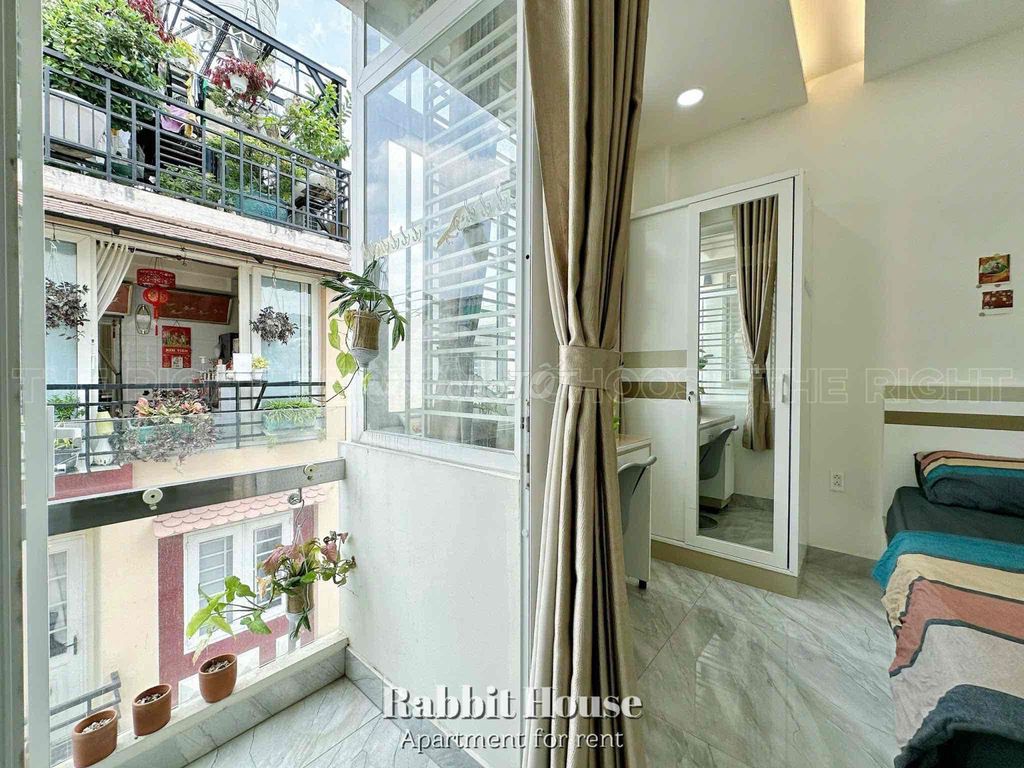 A Balcony master bedroom near Litze Park Eight, Tân Định Church.