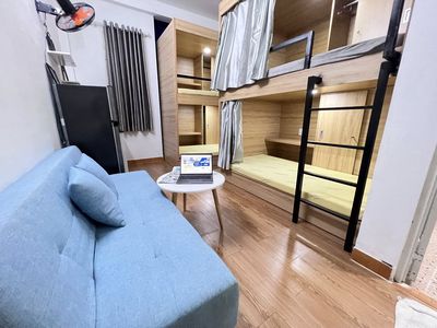 High-level boxing dorms. Three, four.