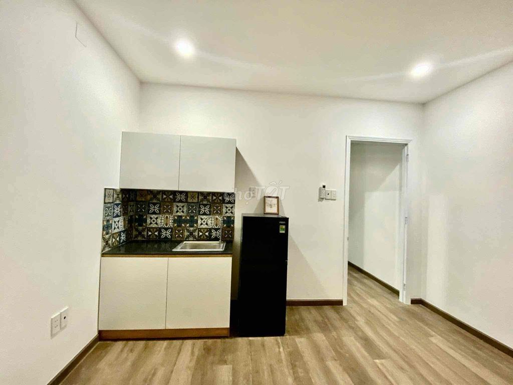 studio - short-term lease 4 th - Hoa Hồng, Phú Nhuận