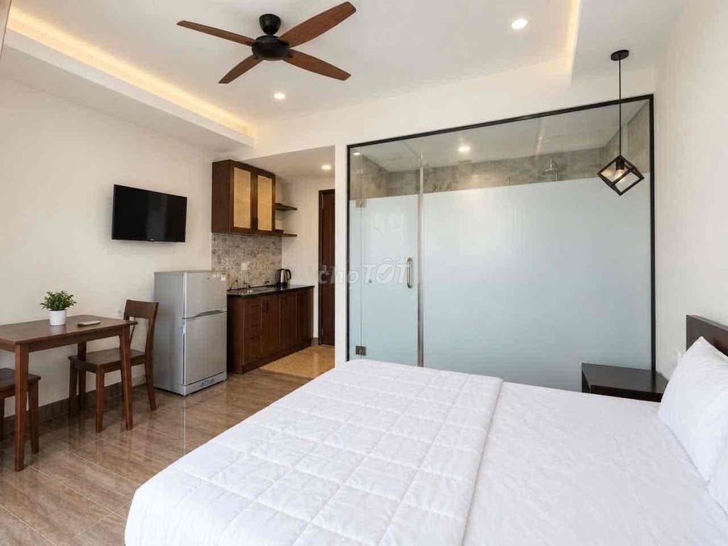 Nice balcony studio -- comfortable Bảy Hiền.