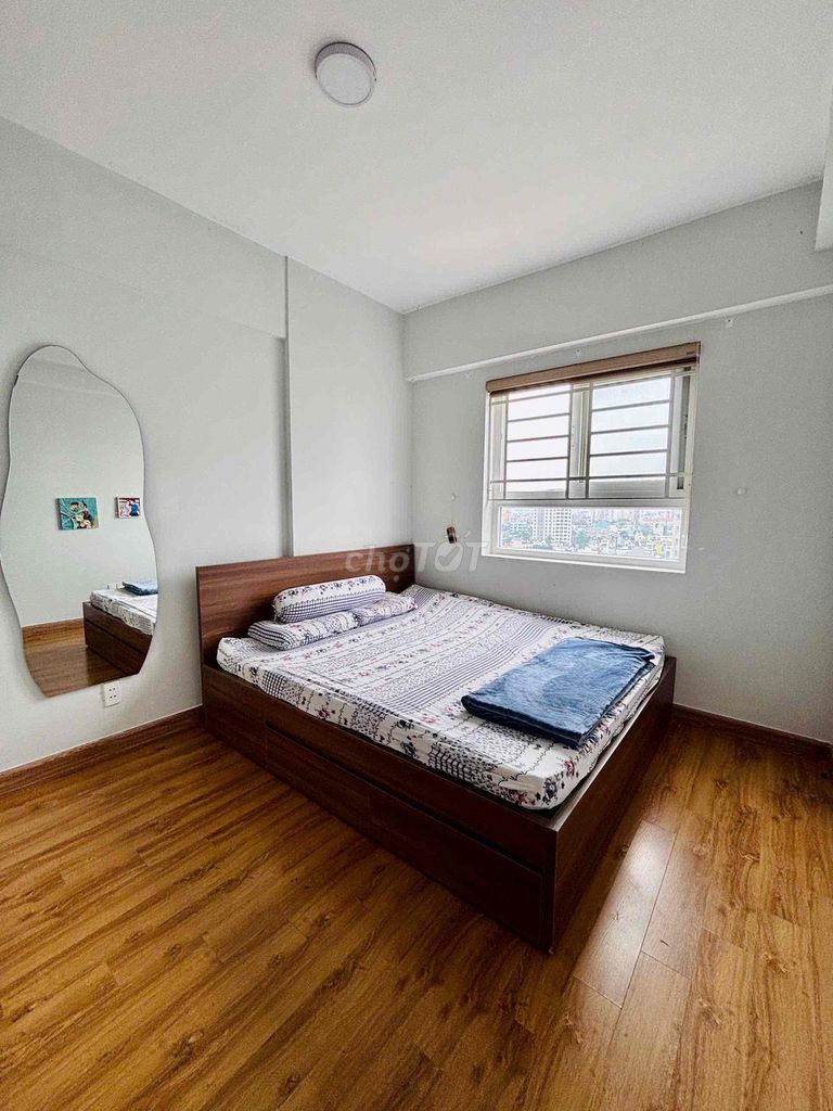 Need to rent a full house full of electronics furniture 65 meters. Two bedrooms, nice view.