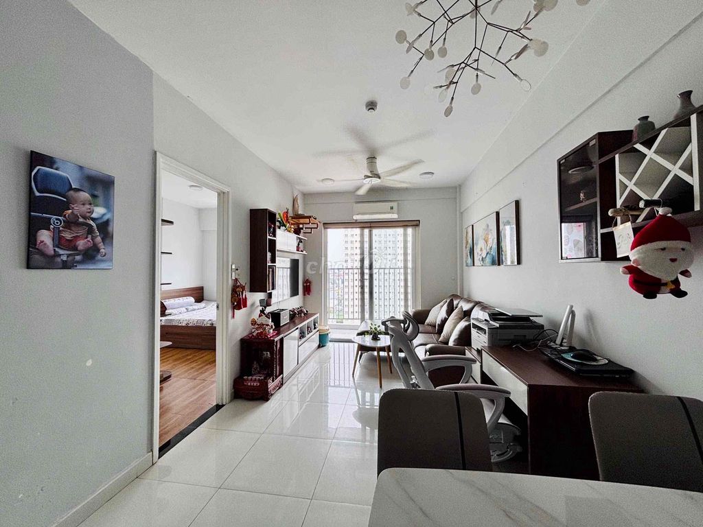 Need to rent a full house full of electronics furniture 65 meters. Two bedrooms, nice view.