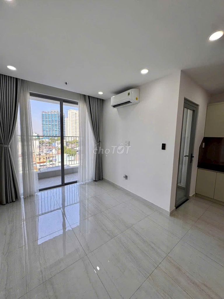 Picity building. tx13. District 12. 60 meters two bedrooms. ntcb. Eight million.