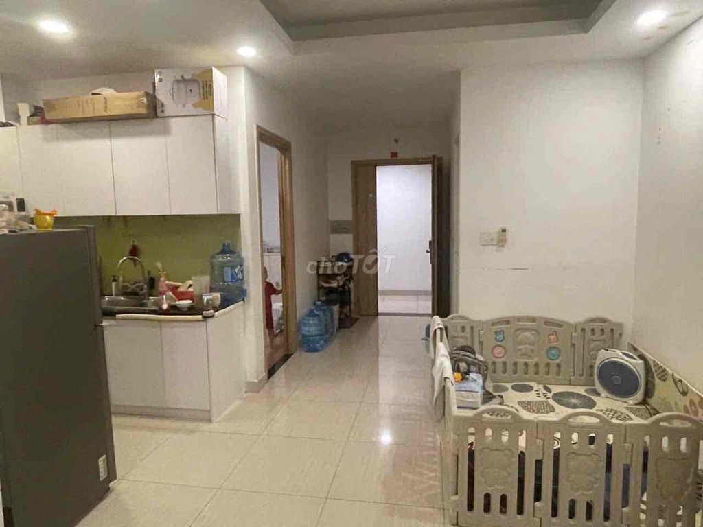 We'll rent out the Moonlight Đặng Văn Bi. Two bedrooms, two toilets, 12 million a month.