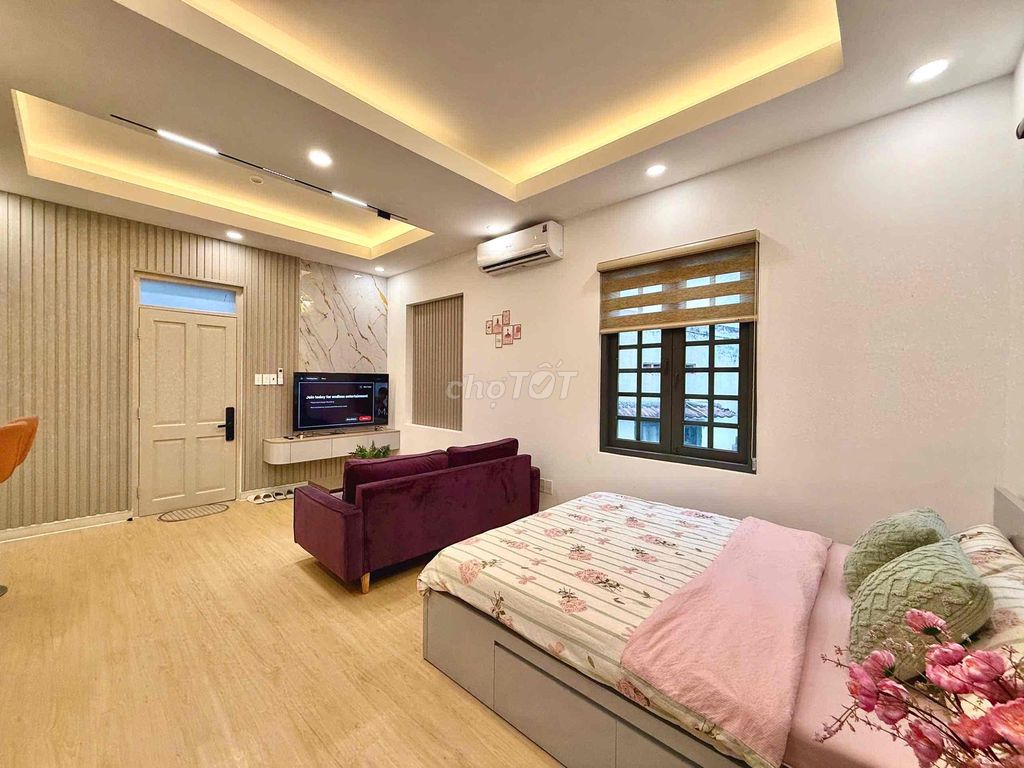 New service apartment on Nguyễn Hữu Cảnh.
