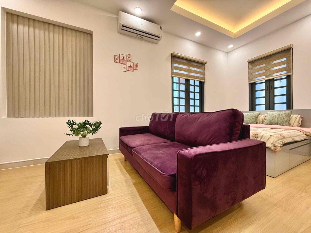 New service apartment on Nguyễn Hữu Cảnh.