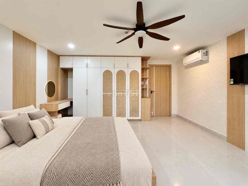 The 1st Bedroom Full Seven, Royal Service 50 meters2 District 3 9 million9