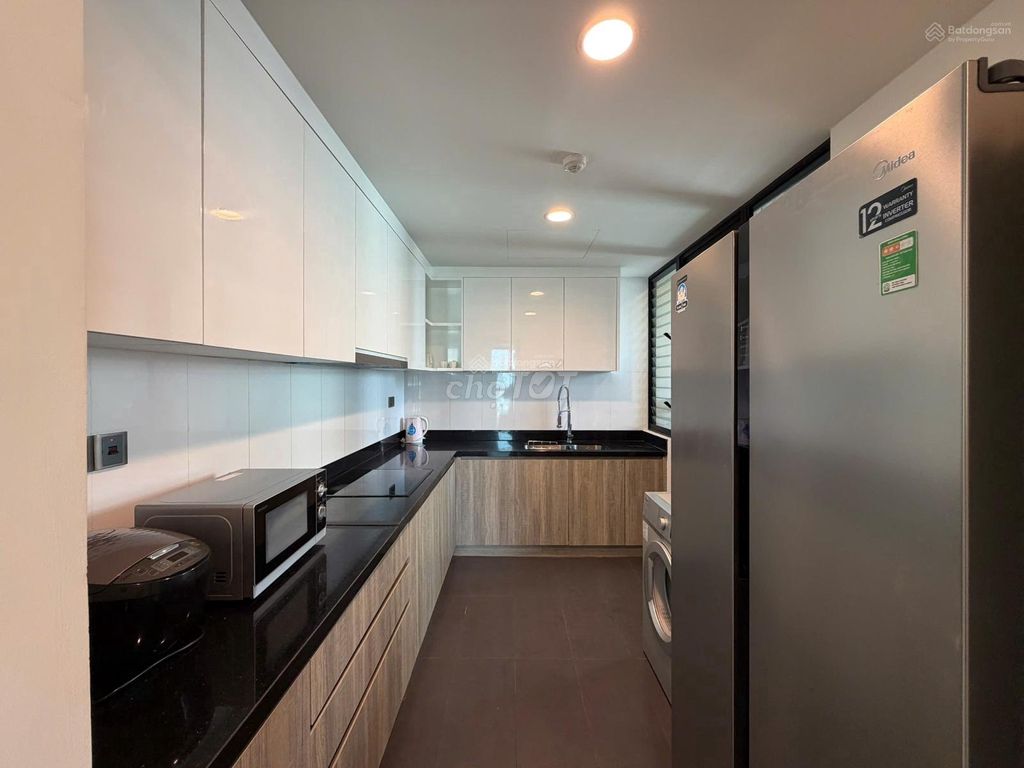 Feliz En Vista 3 bedrooms - an area of 107 meters - full interior - 32 million a month rent