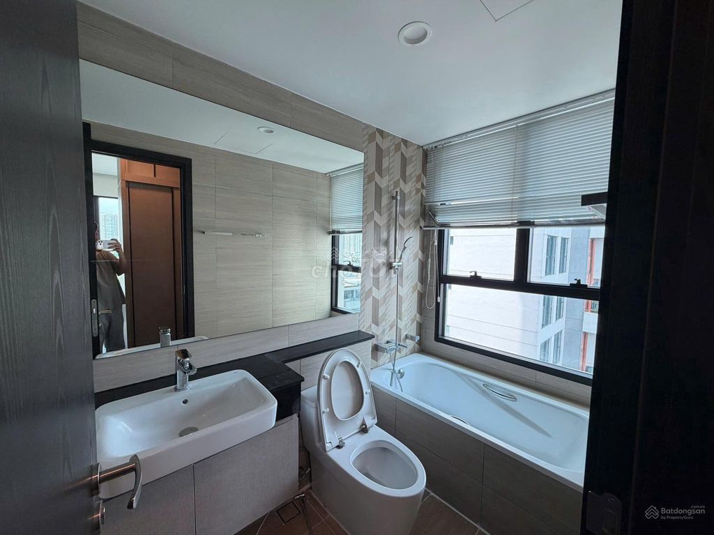Feliz En Vista 3 bedrooms - an area of 107 meters - full interior - 32 million a month rent