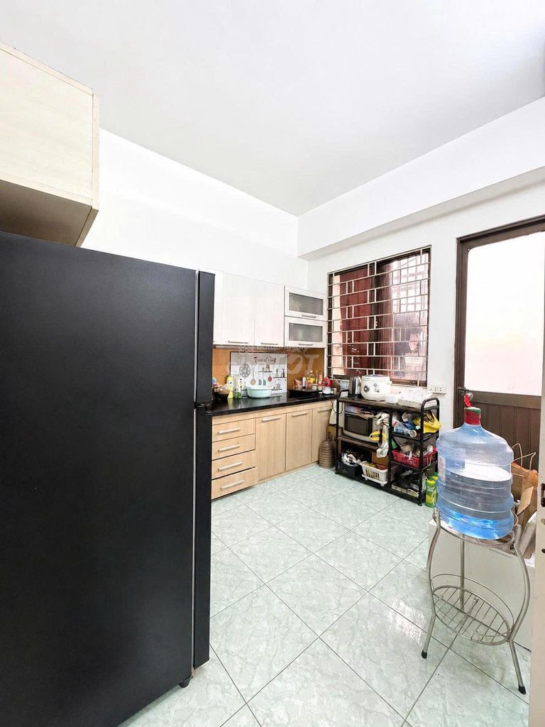 Renting Screc Tower apartment, District 3, 81m2, 2 bedrooms, 2 toilets, Price: 13 million.