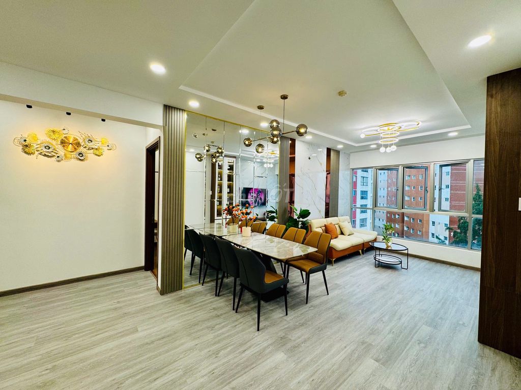 Rent Lữ Gia Plaza apartment area 100 meters-three bedrooms, interior.