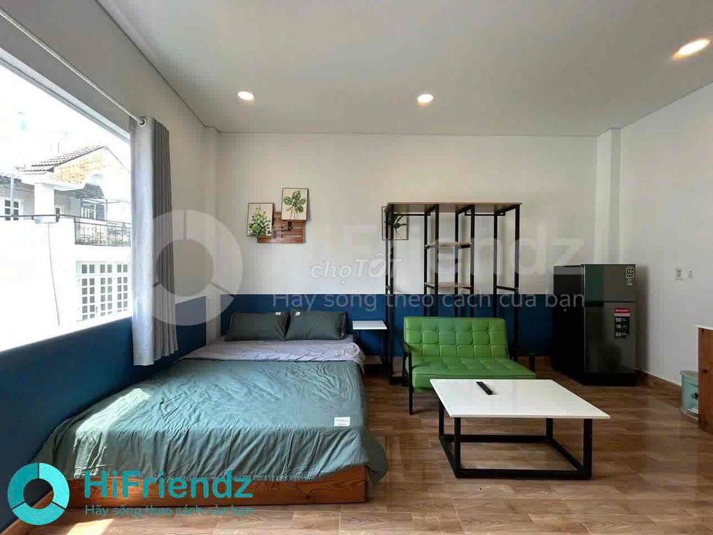 Studio full balcony furniture in Lý Chính Thắng District 3.