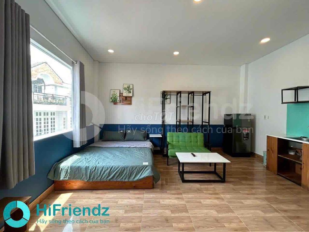 Studio full balcony furniture in Lý Chính Thắng District 3.