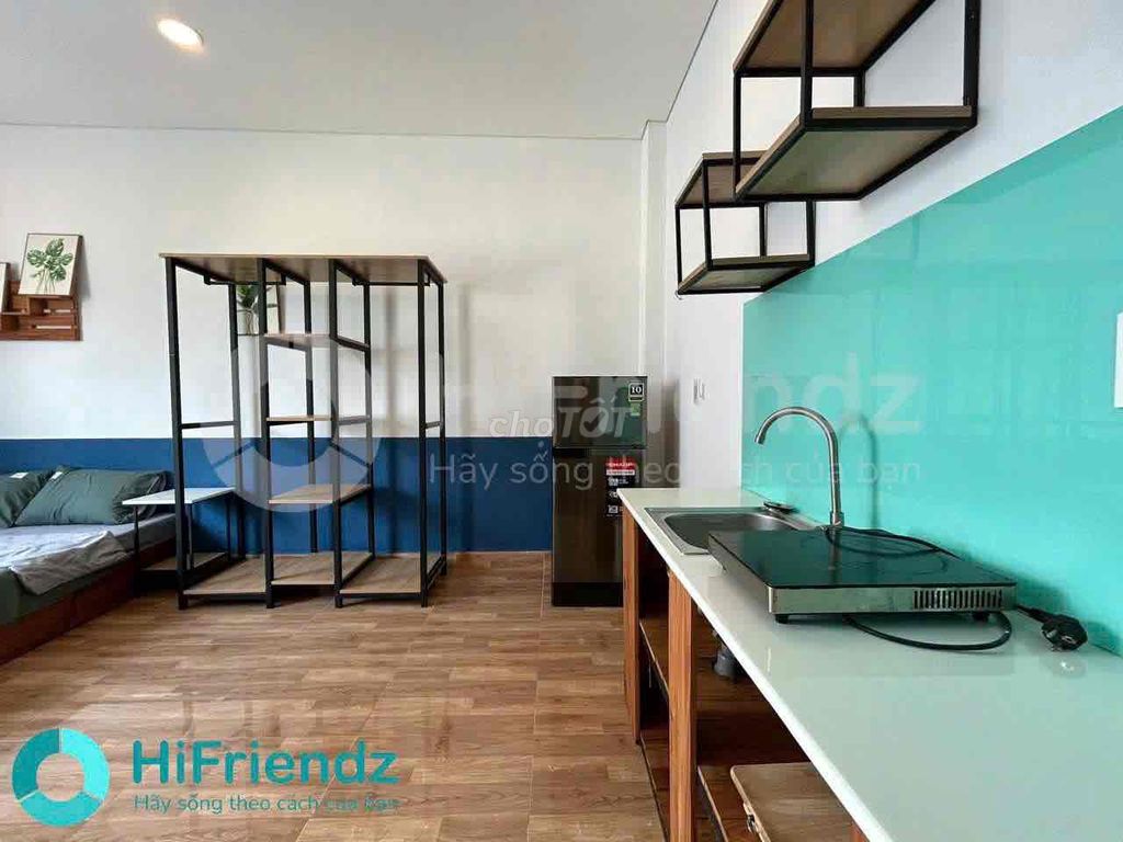 Studio full balcony furniture in Lý Chính Thắng District 3.