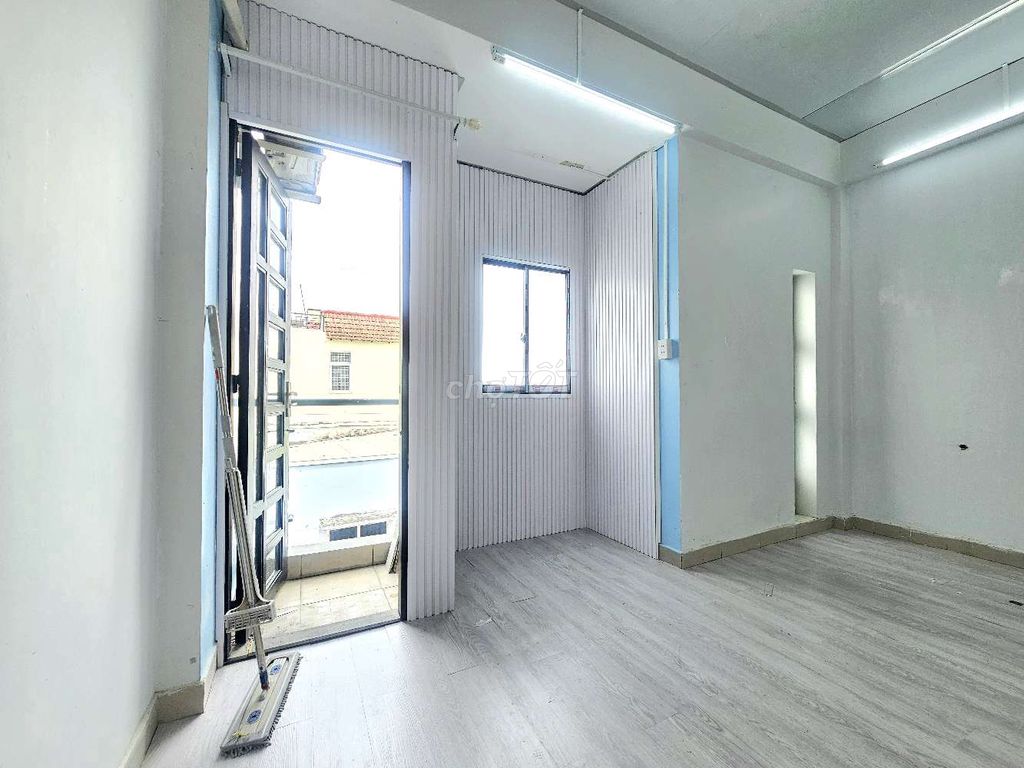 mini bedroom 2 bedroom - open balcony missile section