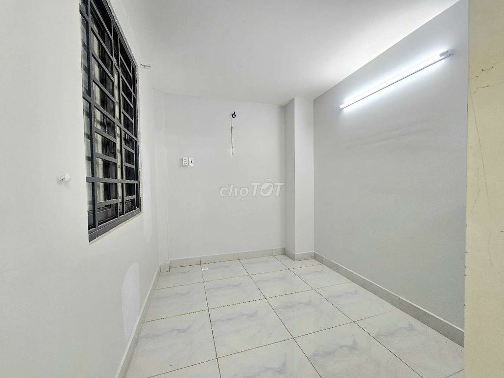 mini bedroom 2 bedroom - open balcony missile section
