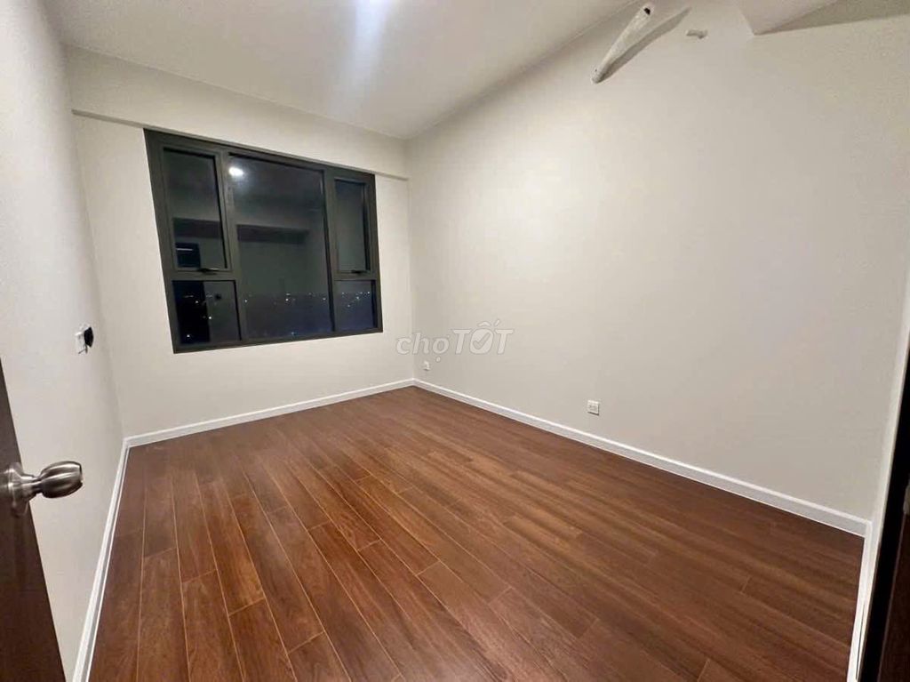High-level Picity apartment. Tx13. 12th. 60 meters 2 bedrooms. At 7.5 million.