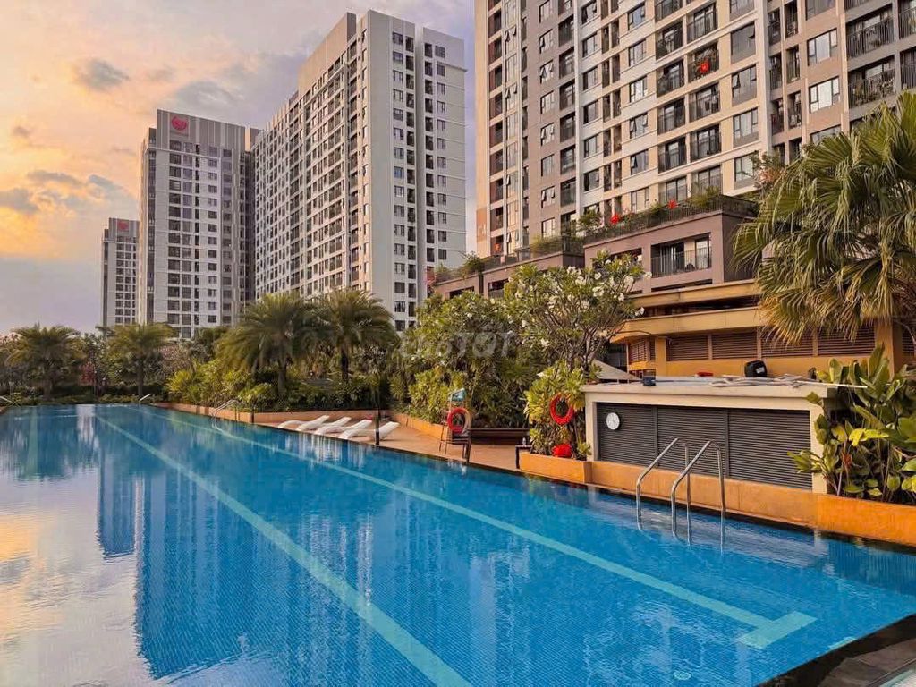 High-level Picity apartment. Tx13. 12th. 60 meters 2 bedrooms. At 7.5 million.