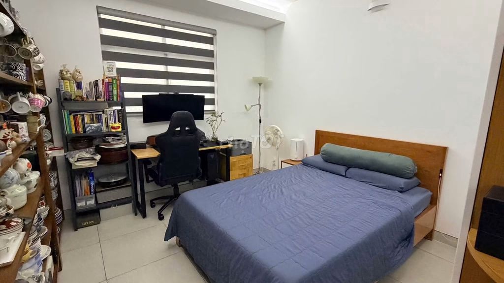 H2 House, District 4 - 2 bedroom 80 meters good price