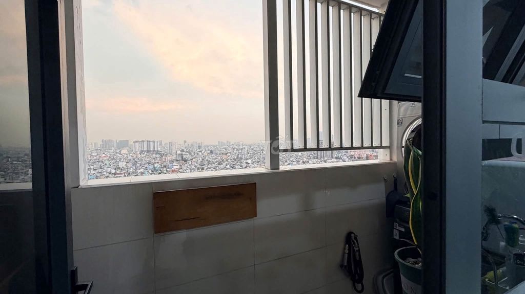 H2 House, District 4 - 2 bedroom 80 meters good price