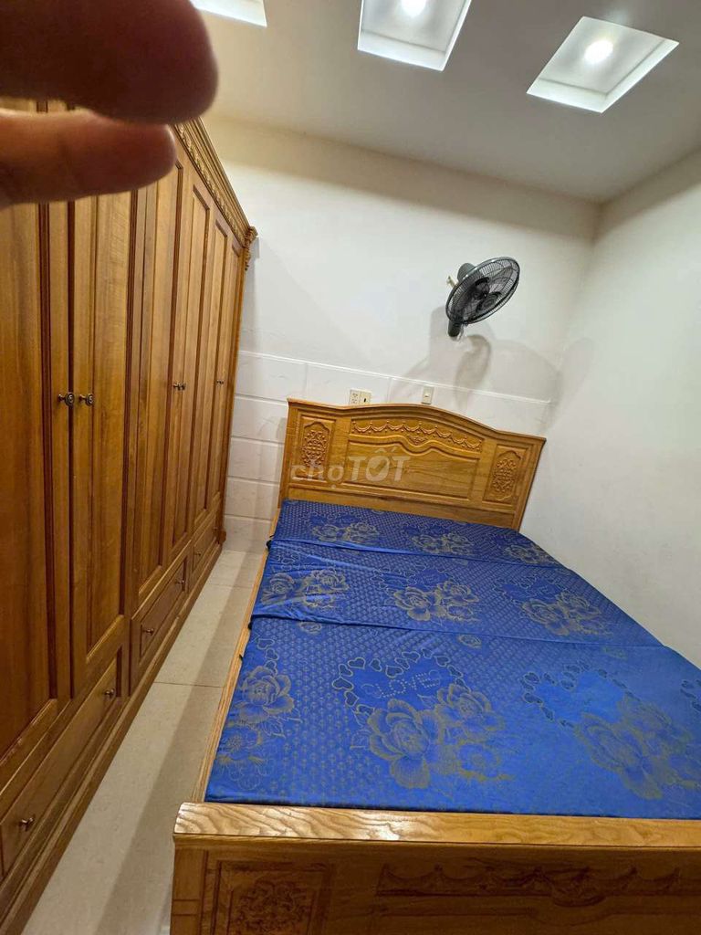 Full-Serve Service apartment