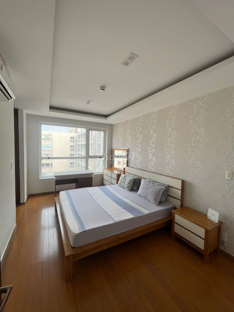 Rent three Sky Center bedrooms, nice interior, 20 million.