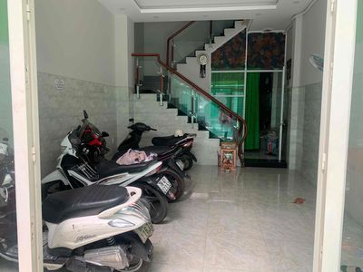 The student room-- Office.