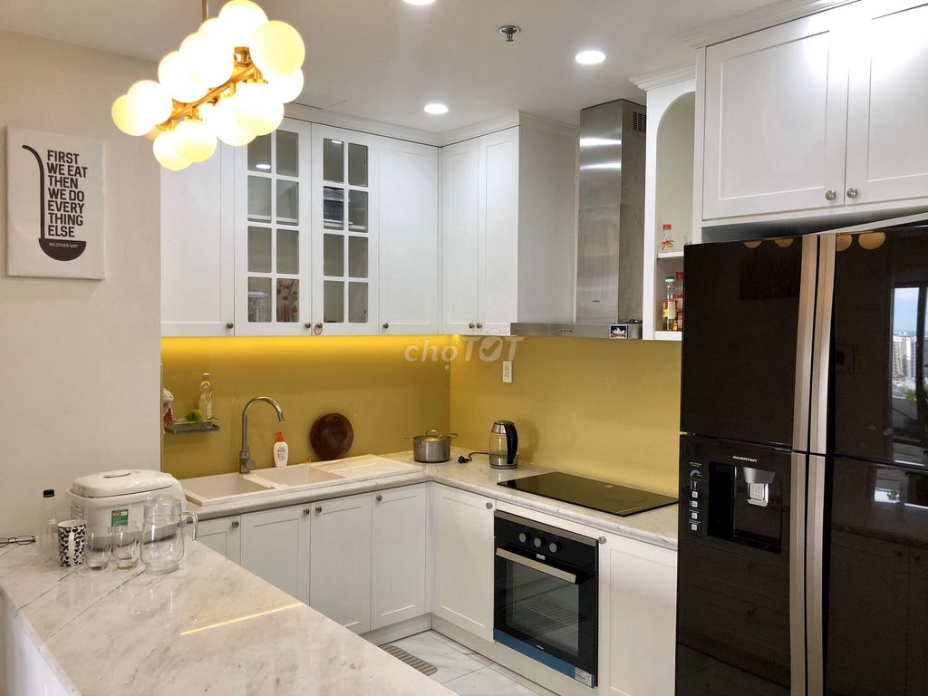 Renting apartments, 11th and 98m2, 2 bedrooms, 13 million