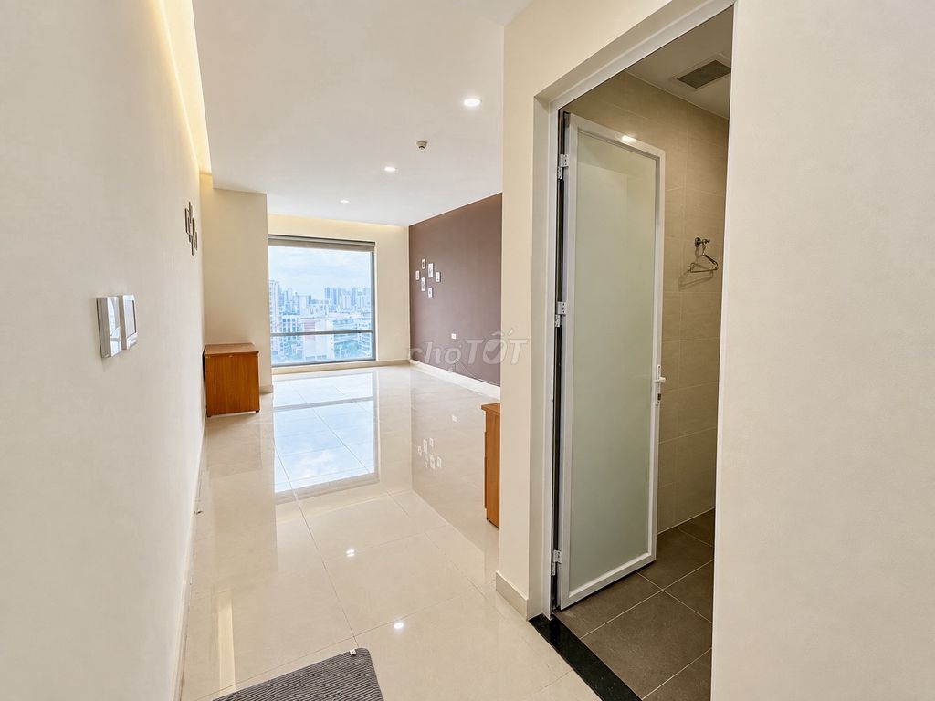 Rent the Officetel Golden King District 7 - 30.6 m2 - 11 View Beauty