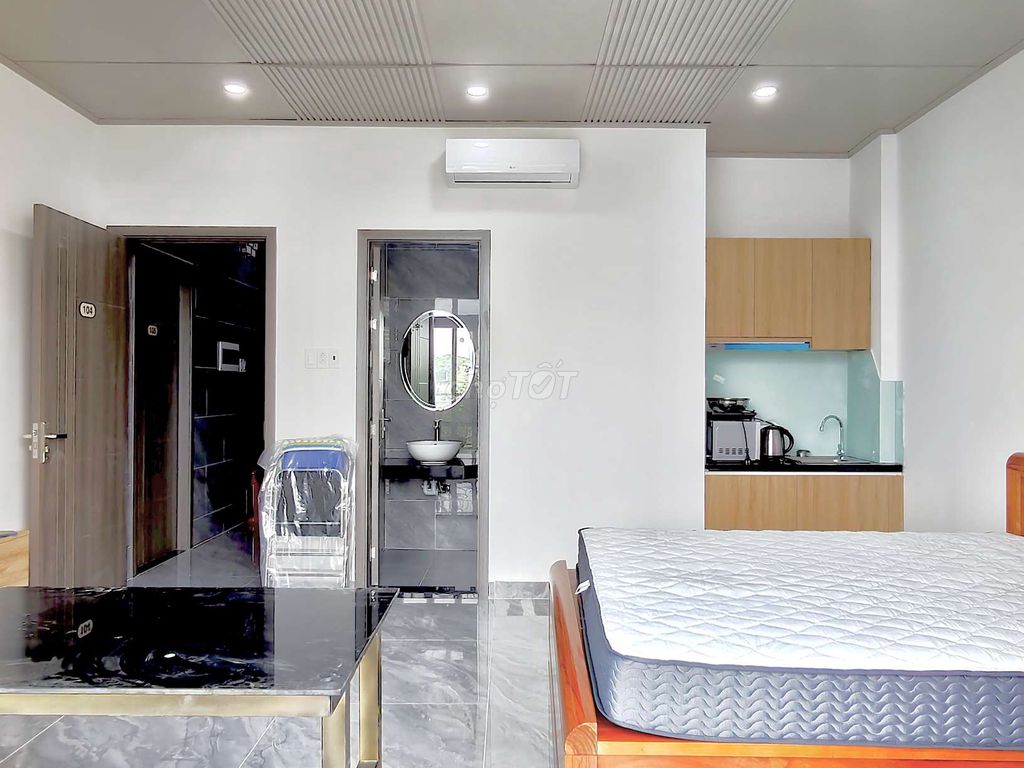 The New Room is near Phú Hữu rotation, free to move to District 2