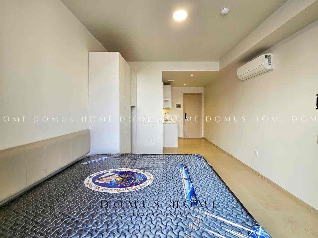 Opening the service apartment right here at District 12 - 10