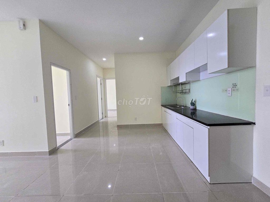 Topaz Elite apartment, 2 air conditioning plus Full R0 is very good.