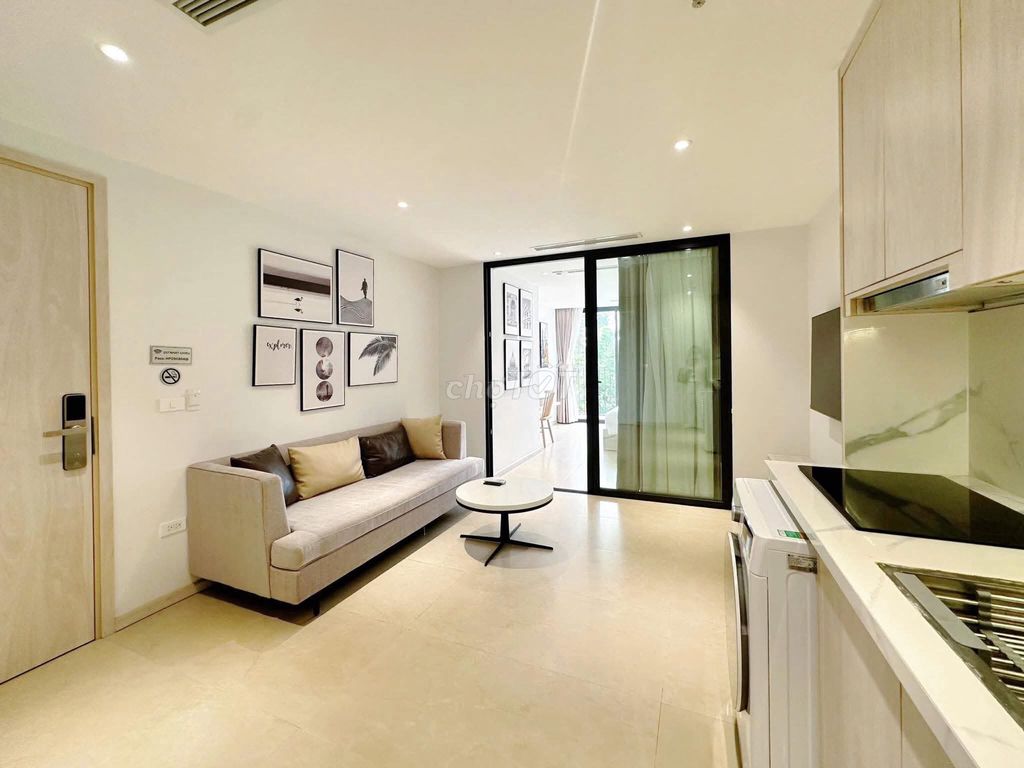 new level apartment 100 percent - 1 bedroom free of wages