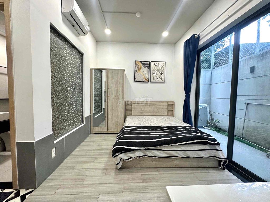 Room one has its own courtyard.