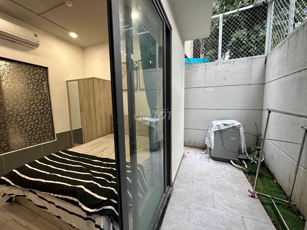Room one has its own courtyard.