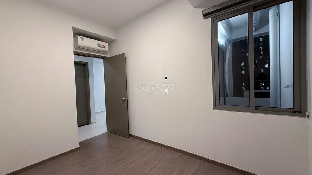 The Splendor apartment. Nguyễn Văn Dung. Gò Vấp. 65 meters two bedrooms. ntcb. Eight million and five.